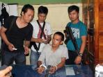 20141011_080525_tersangka-sapril-saat-diamankan-di-mapolres-empatlawang_1.jpg