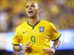20141011_213933_striker-brasil-diego-tardelli.jpg