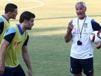 20141012_190548_claudio-ranieri-danpemainyunani.jpg