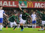 20141013_125455_gareth-mcauley-gol.jpg