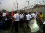 20141014_103925_pembongkaran-rumah-liar-stasiun-senen4.jpg