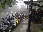 20141016_054322_hujan-jakarta-jabodetabek-bmkg.jpg
