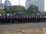 20141017_154826_polisi-siaga-di-monas-nih2.jpg
