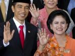 20141022_172335_iriana-jokowi-kebaya-pelantikan.jpg