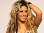20141024_200913_shakira-pegangrambut.jpg