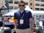 20141025_063423_gelandang-manchester-united-michael-carrick-berpose.jpg