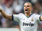 20141026_000738_selebrasi-pepe-usai-mencetak-gol.jpg