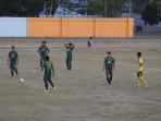 20141027_162749_pss-vs-psis-sepak-bola-dagelan.jpg