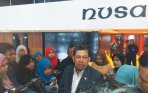 20141028_165920_fahri-hamzah-jawab-pertanyaan-wartawan.jpg