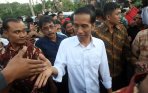 20141029_214439_presiden-jokowi-kunjungi-pengungsi-sinabung.jpg