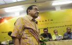 20141031_015234_regenerasi-partai-golkar.jpg