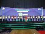 22-gubernur-menerima-penghargaan-k3-nih3.jpg