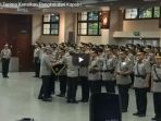 23-pati-polri-terima-kenaikan-pangkat-dari-kapolri_20180908_153621.jpg