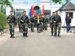 24-prajurit-tni-kirab-piala-jenderal-sudirman_20160127_170007.jpg