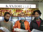3-penumpang-km-kelud-selundupkan-baby-lobster.jpg