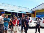 39-tki-ilegal-dipindahkan-ke-mes-satpolairud-polres-bintan.jpg
