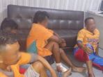 4-tersangka-pemerkosaan_20180918_105711.jpg