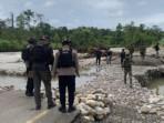 Satgas Damai Cartenz Evakuasi Korban Selamat dan Jenazah Sasaran Serangan KKB di Yahukimo