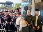 5-fakta-demo-ponpes-al-zaytun-syekh-panji-gumilang-tak-gentar-hingga-respons-ridwan-kamil-dan-mui.jpg