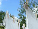 5-tips-keringkan-baju-dengan-cepat-di-musim-hujan-jaminan-bebas-bau-apek-dan-jamur.jpg