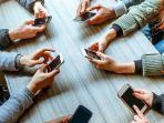 5-zodiak-yang-paling-mudah-kecanduan-media-sosial-mereka-takut-ketinggalan-berita-apa-pun.jpg