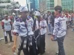 50-relawan-nusantara-membantu_20161204_130909.jpg