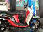 56883-launching-yamaha-fino-125-blue-core-lahir-dari-tim-rnd-wanita-3_20160110_153713.jpg