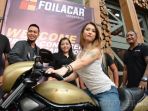64866-bersama-miyabi-wrapping-sticker-foilacar-muncul-di-bali_20161130_161650.jpg