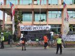 8-orang-yang-mengatasnamakan-masyarakat-peduli-anak.jpg
