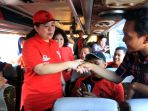 8000-pemudik-gratis-bareng-pdi-perjuangan_20180612_195903.jpg