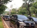 ARUS-LALIN-Arus-lalu-lintas-Lalin-di-Jalan-Gerbang-Pemuda.jpg