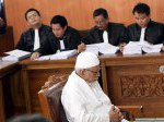 Abu-Bakar-Baasyir-dituntut-hukuman-seumur-hidup2.jpg