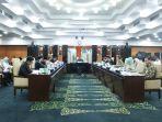 Ahmad-muzani-pimpin-rapat-MPR1.jpg