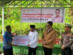 Waka MPR Akbar Supratman Serahkan Hibah Lahan untuk SDN 25 Sindue di Kabupaten Donggala