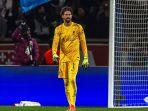 Aksi-kiper-Liverpool-Alisson-Becker-saat-melawan-PSG-di-Liga-Champions.jpg