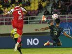 Aksi-penyerang-Persis-Solo-Ramadhan-Sananta-saat-melawan-Barito-Putera.jpg