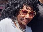 Aktris-Senior-Hollywood-Dalyce-Curry.jpg