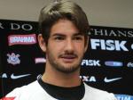 Alexandre-Pato-pamer-kaos-corinthianssss.jpg
