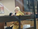 Eks Dirut Taspen Antonius Kosasih Bacakan Pembelaan, Ungkap Perjuangan Anak dan Ibunya yang Sakit