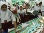 Antusias-Siswa-SD-Hadiri-Bulan-Bahasa_20241029_093422.jpg