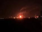 Api-tampak-berkobar-di-Kilang-minyak-Saratov-Rusia-Ukraina.jpg
