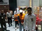 Aprialely-Nirmala-Agus-Herijanto-Tersangka-korupsi-shelter-tsunami-di-NTB-ditahan-KPK.jpg