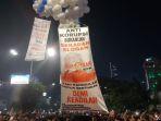 Balon Udara Bergambar Harun Masiku Diterbangkan di Bundaran HI, Ini Penampakannya