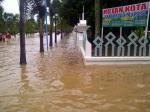 Banjir-Bandang-di-hutan-Maros.jpg
