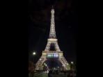 Menara Eiffel Menyala Ada Bendera Palestina & Israel Dipisahkan Merpati
