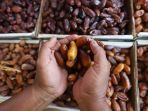 Berburu-Buah-Kurma-di-Pasar-Tanah-Abang_20250301_185401.jpg