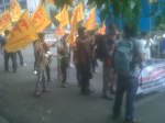 Bocah-ikut-aksi-demo-Hari-Kartini-di-Bundaran-HI.jpg
