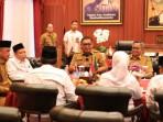 Bupati-Bogor-Ajak-Sinergi-Wujudkan-Program-Satu-Desa-Satu-Sarjana-untuk-Pemerataan-Pendidikan.jpg