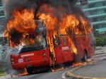 Buswat-Transjakarta-Terbakar-di-Bundaran-HI.jpg
