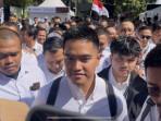 Pendukung Teriakkan Yel Yel saat Kaesang Tiba di Arena Kongres PSI